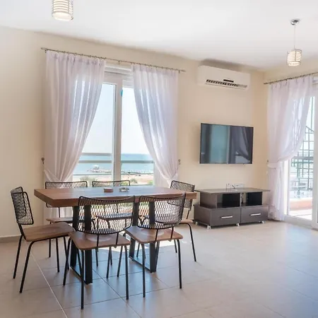 Apartment Palm 3 Penthouse & Tub With Sea View